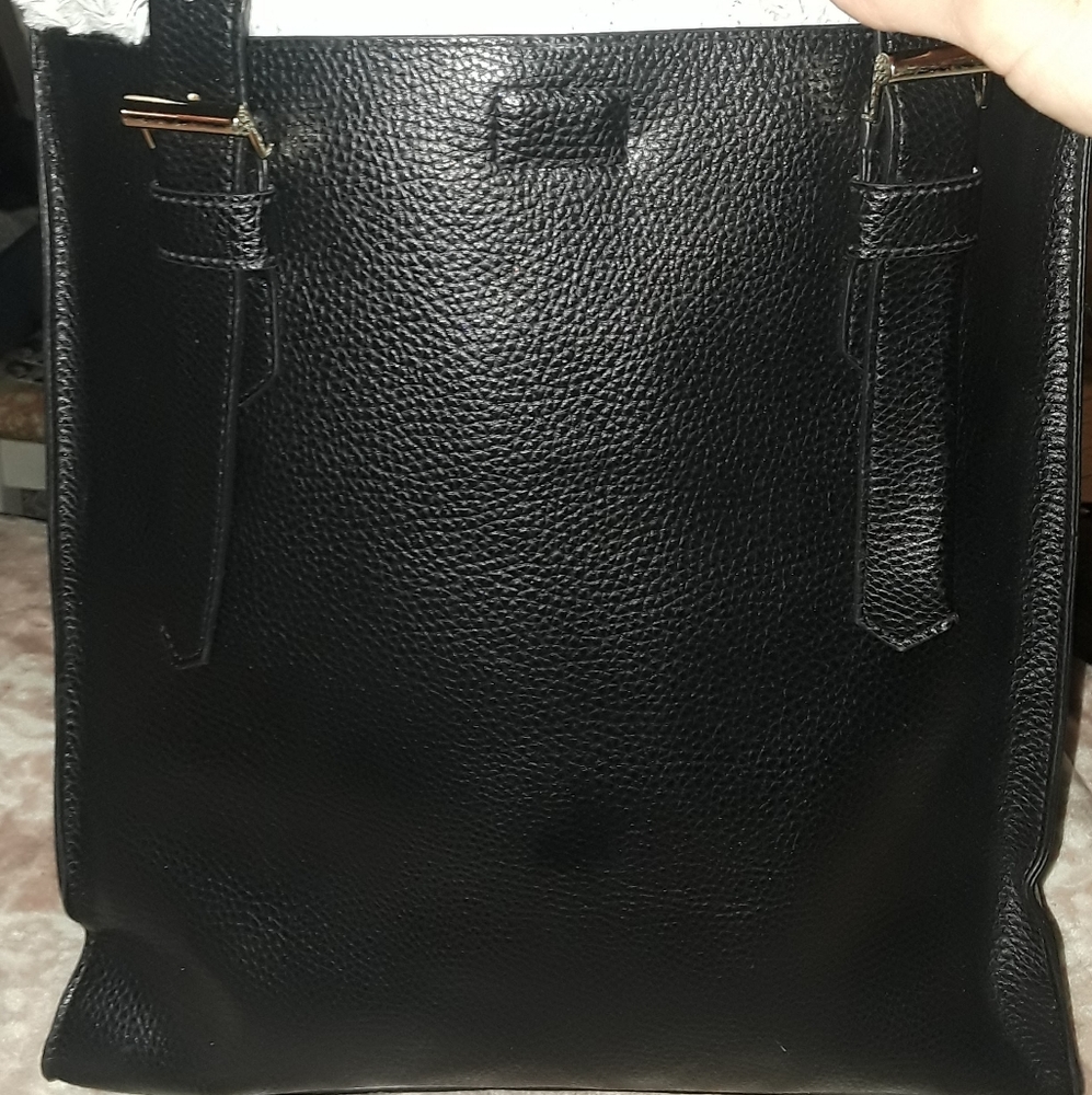 Reed Leather Bucket Bag